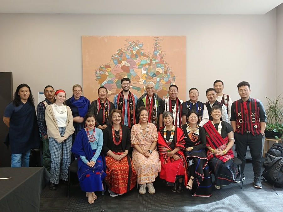 FNR and RRaD members with colleagues at Murrup Barak, University of Melbourne and Pitt Rivers Museum come together for a photograph after engaging in an Indigenous storytelling session.